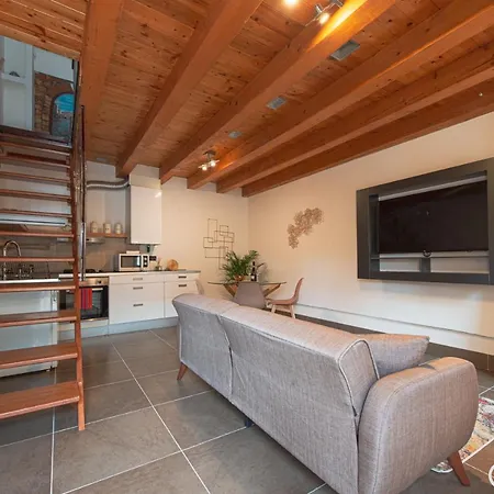 Place - Riva House *